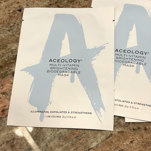 Aceology Brightening Mask Sheet Mask - Three - Picture 2 of 3
